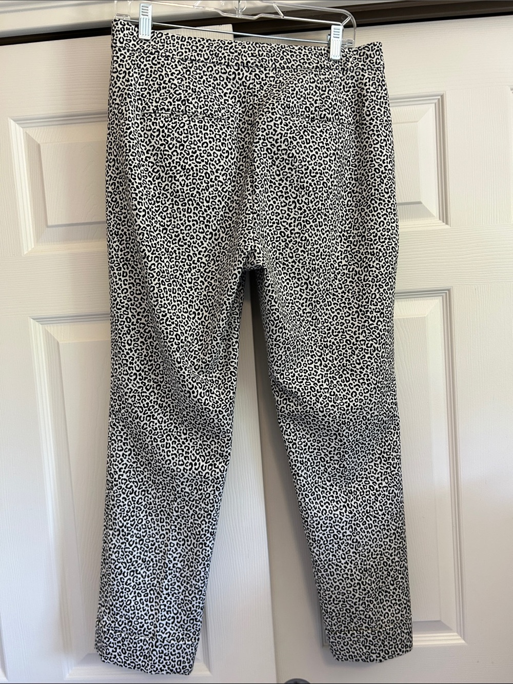 Ann Taylor Black & White Leopard Straight Leg Cuffed Pants - Picture 2 of 8